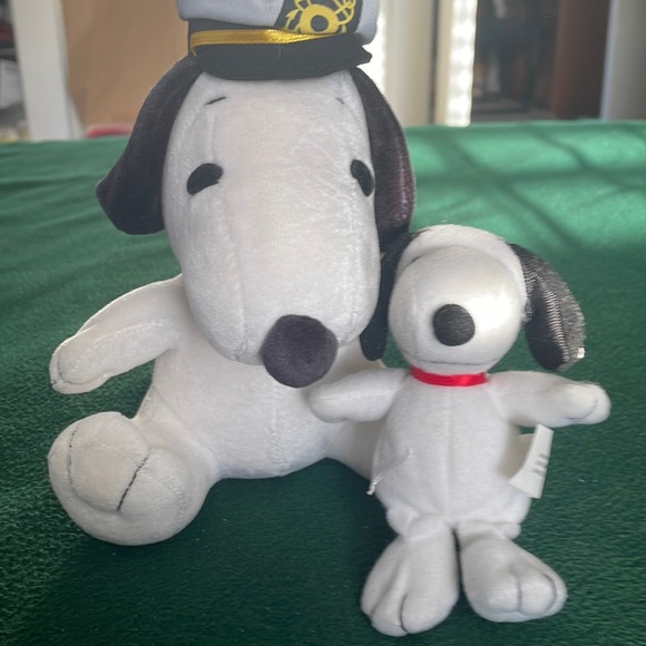 Metlife Snoopy and Son Stuffed Animals - Picture 1 of 3